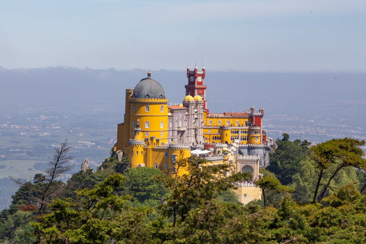 Beyond the Palace: Exploring Pena Park\'s Hidden Gems