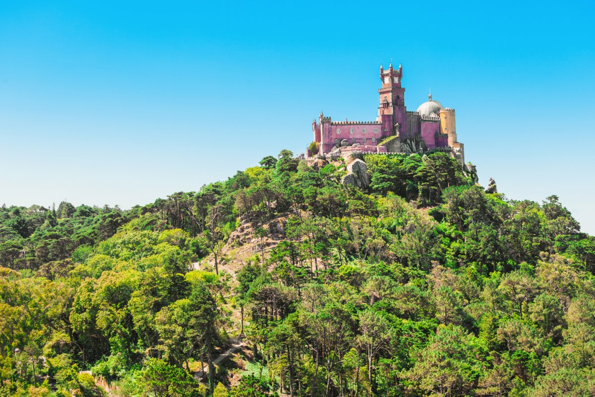 Pena Palace and Romanticism: Understanding the Palace\'s Artistic Context